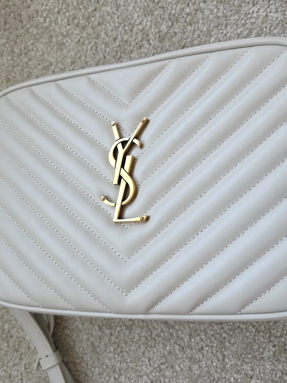 Saint Laurent compact saint